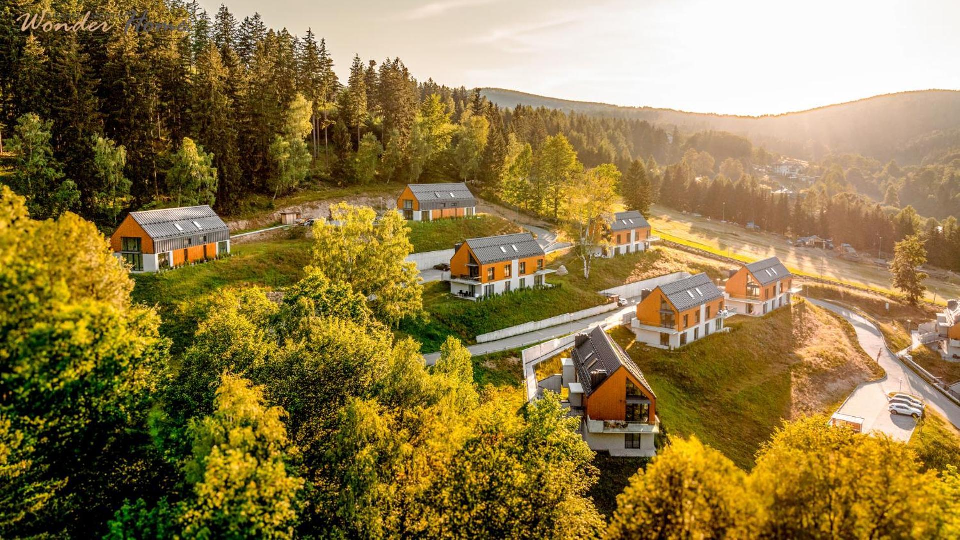 Wonder Hillside: Ski-side With Playground And Outdoor Gym Apartment